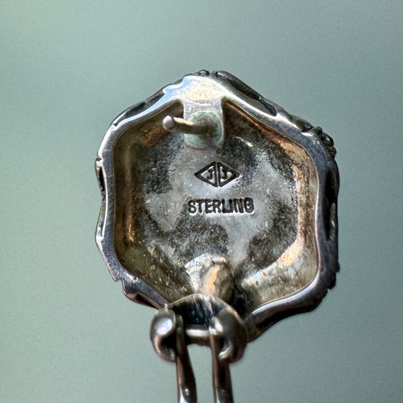 Vintage Judith Jack earrings in sterling silver. 🖤 - Picture 4 of 5